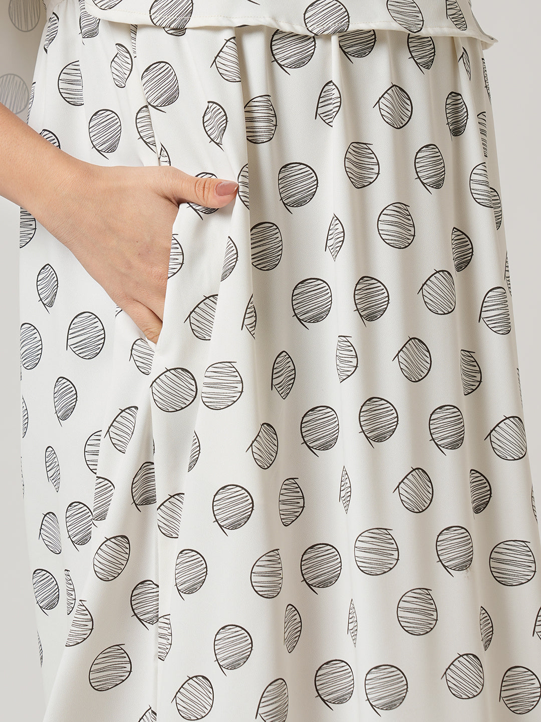 Abstract Roundal Printed Maternity Dress