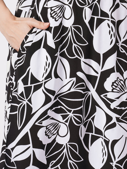 Black & White Abstract Printed Maternity Dress